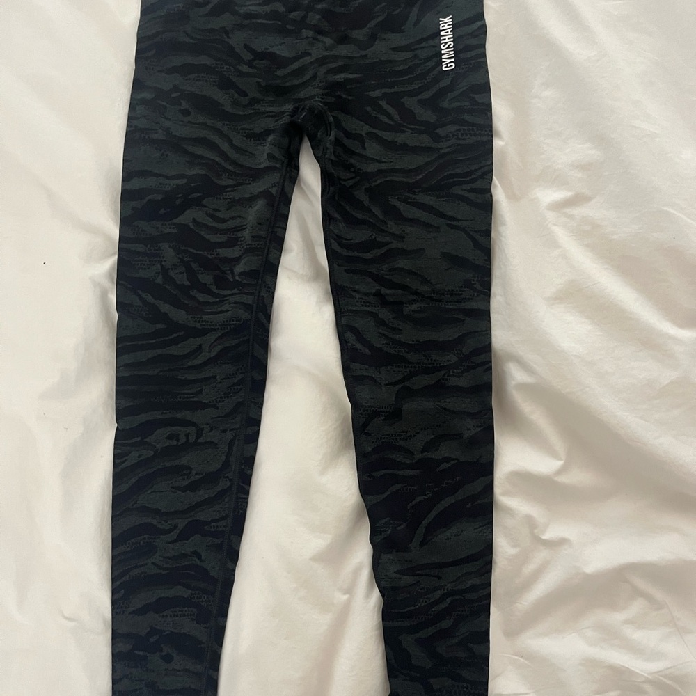 Gymshark Black /Grey Zebra Leggings🔥🔥🔥🔥